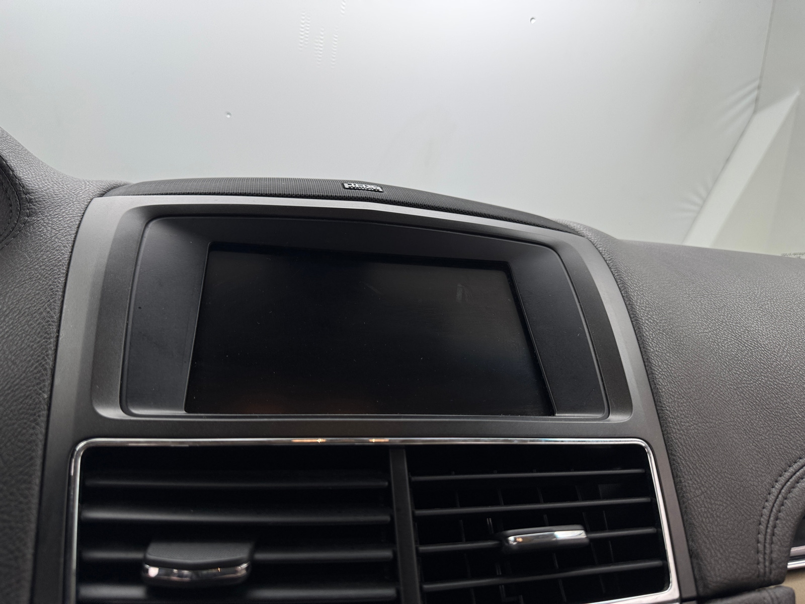 Thumbnail: 2013 Lincoln MKT - 3