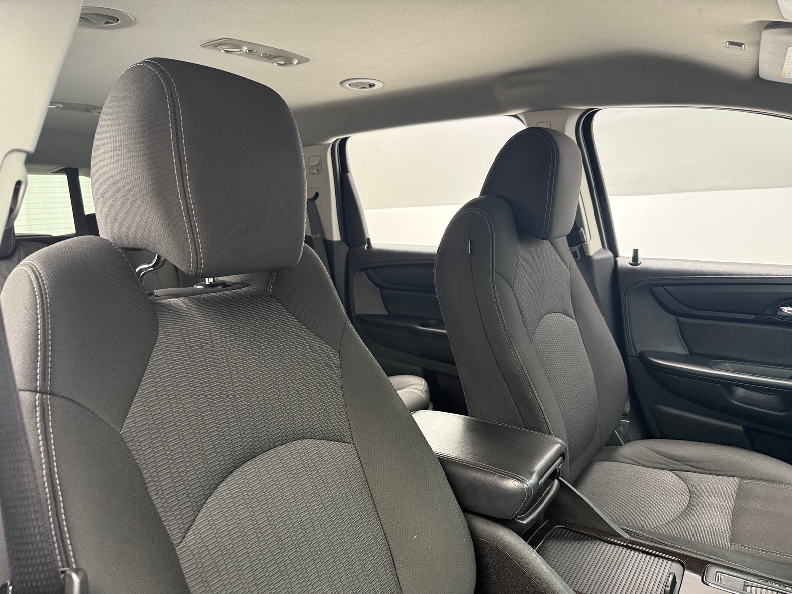 Thumbnail: 2016 Chevrolet Traverse - 2