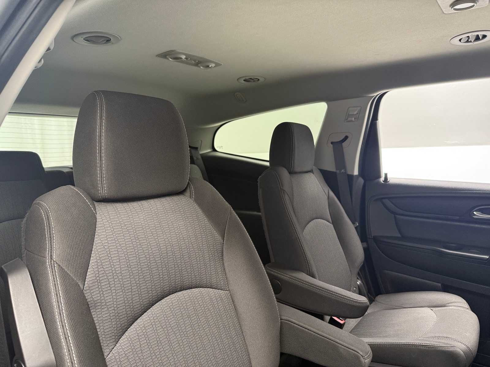 Thumbnail: 2016 Chevrolet Traverse - 6