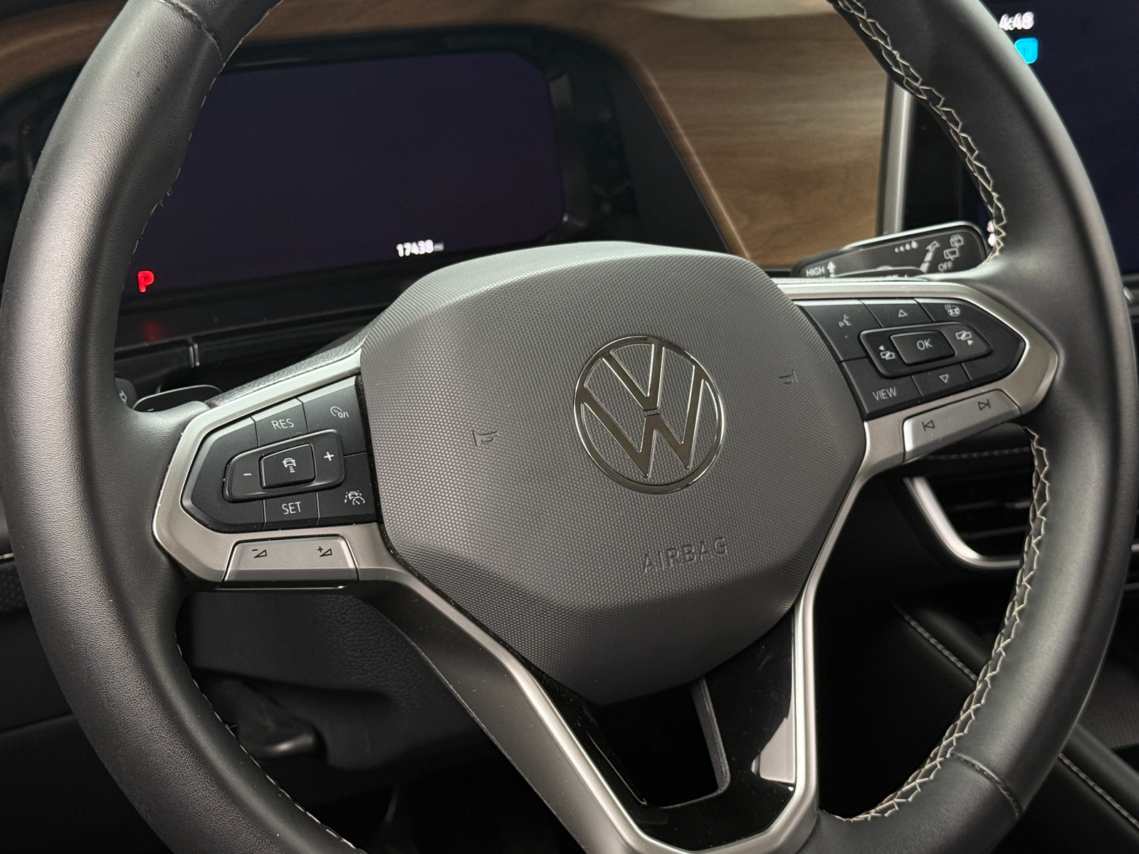 Thumbnail: 2024 Volkswagen Atlas - 4