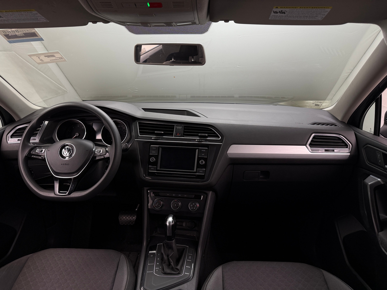 Thumbnail: 2021 Volkswagen Tiguan - 3