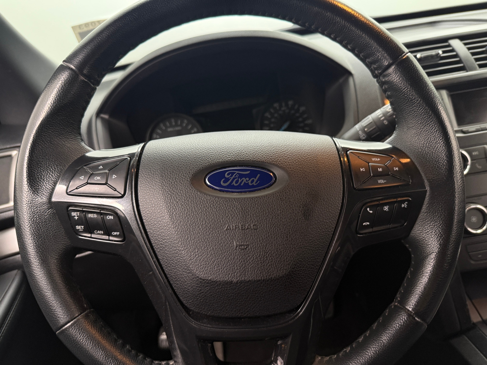 Thumbnail: 2019 Ford Explorer - 5