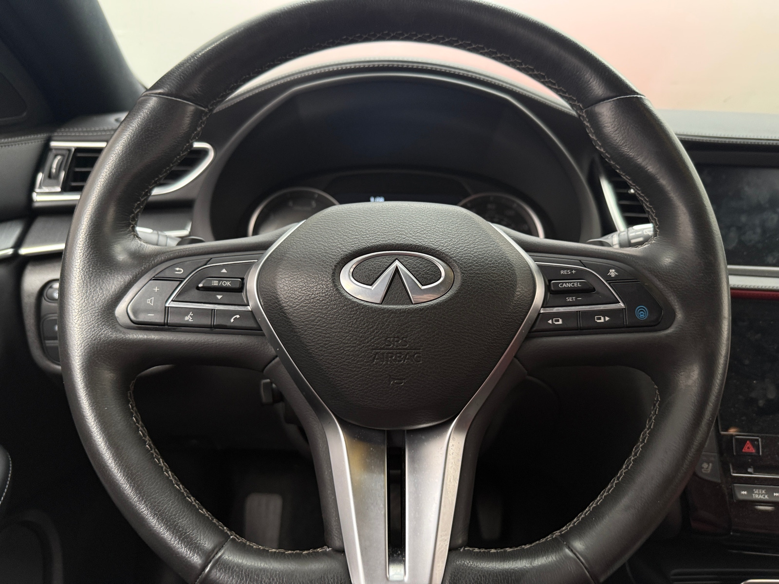 Thumbnail: 2022 INFINITI QX55 - 4