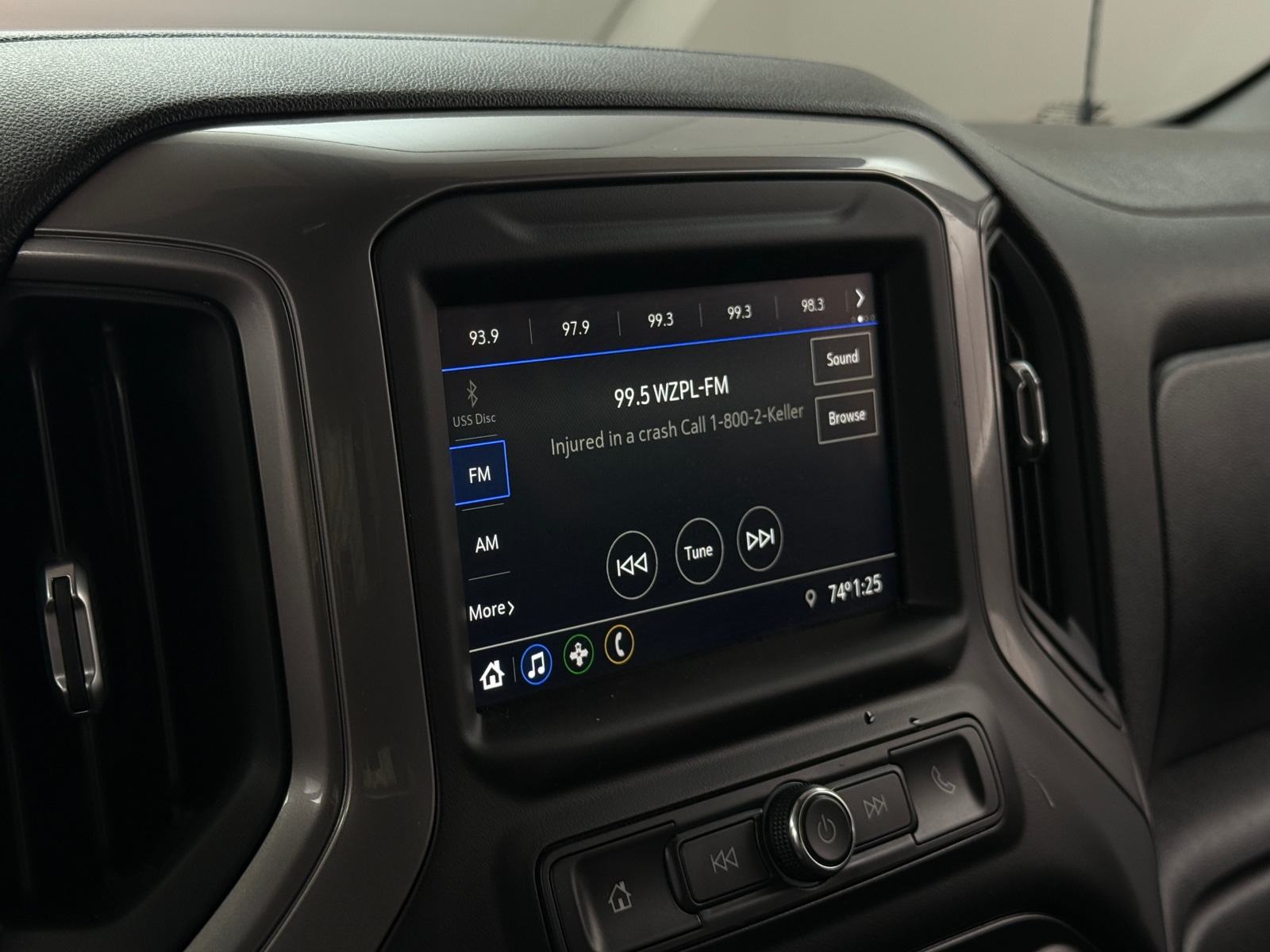 Thumbnail: 2021 Chevrolet Silverado 1500 - 4