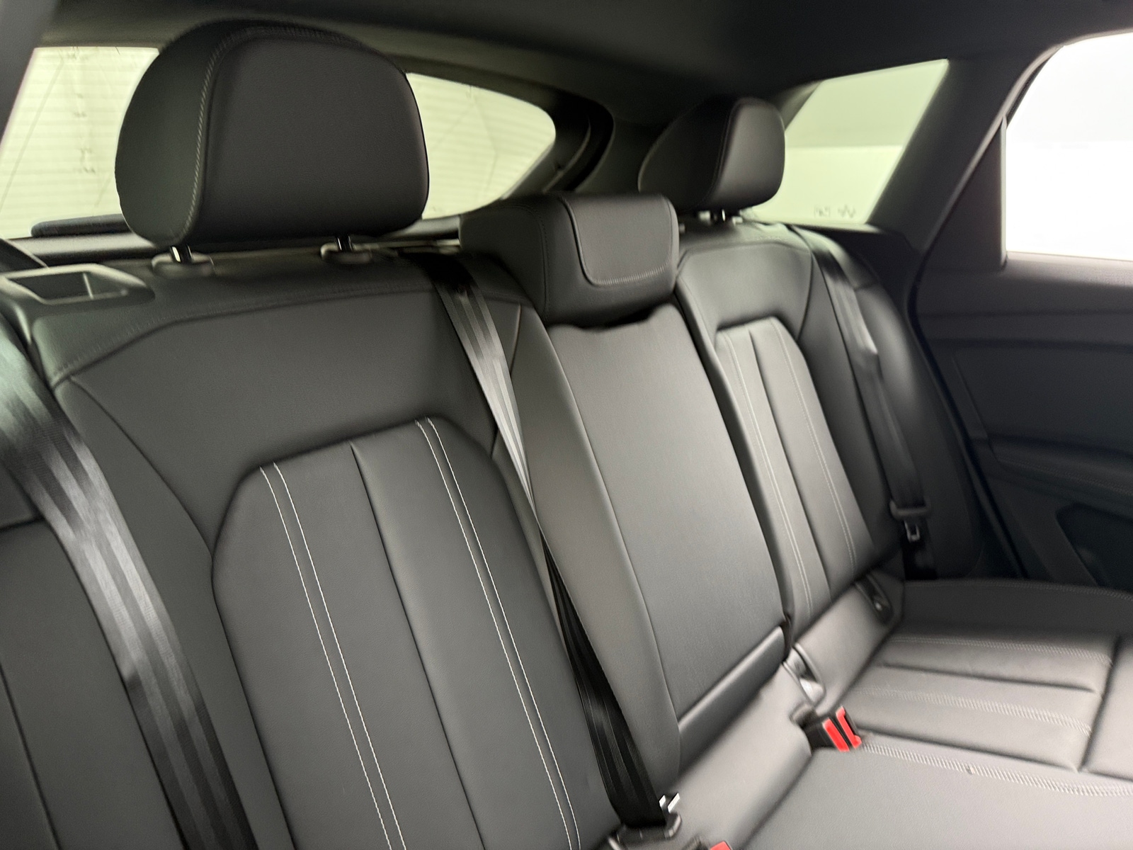Thumbnail: 2023 Audi Q4 e-tron - 5