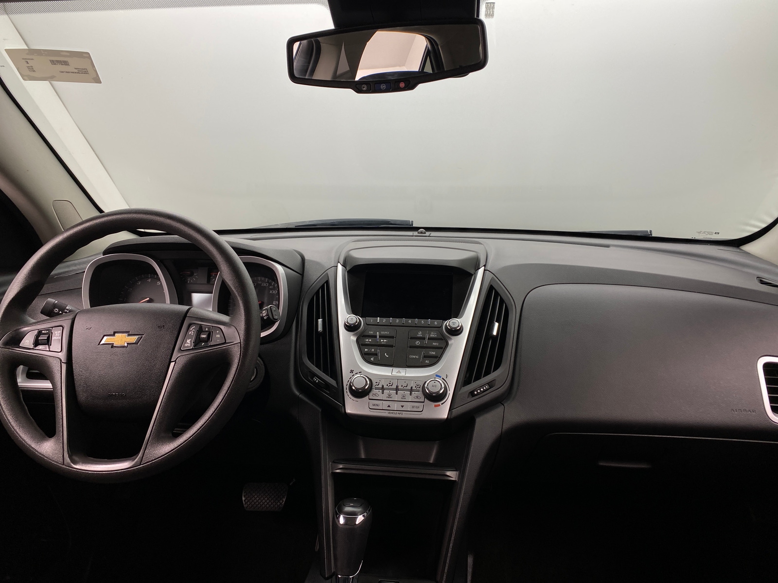 Thumbnail: 2017 Chevrolet Equinox - 3