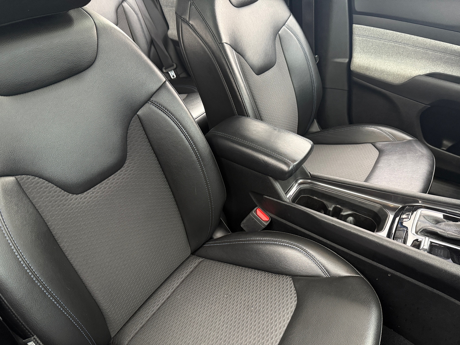 Thumbnail: 2022 Jeep Compass - 2