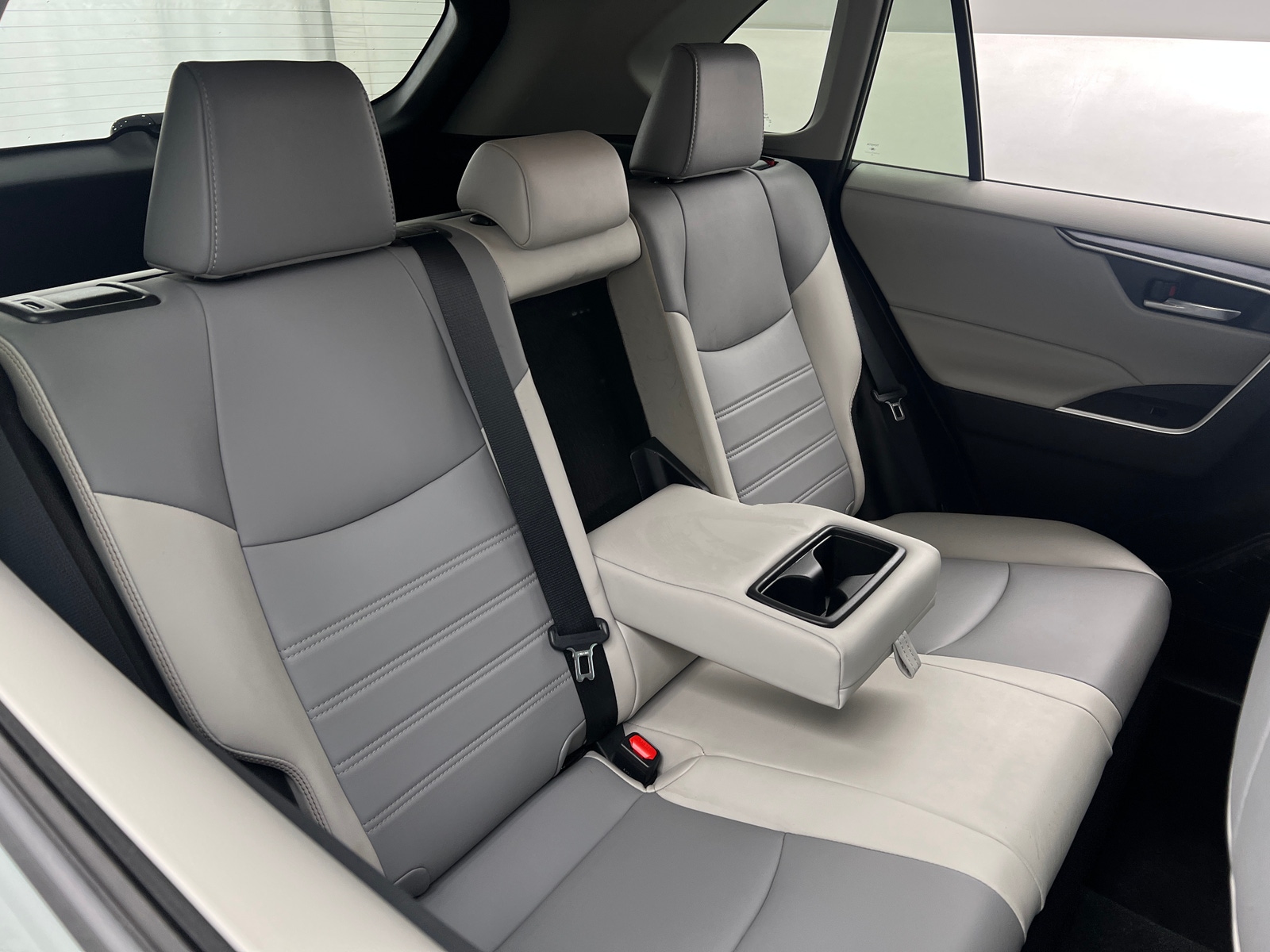 Thumbnail: 2021 Toyota RAV4 - 5