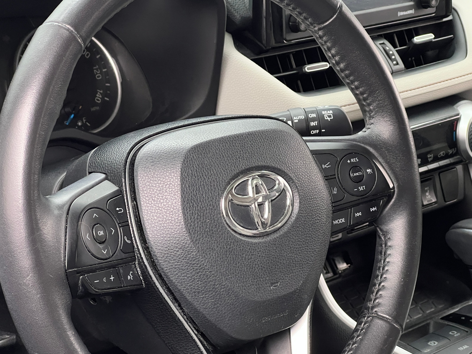 Thumbnail: 2021 Toyota RAV4 - 4