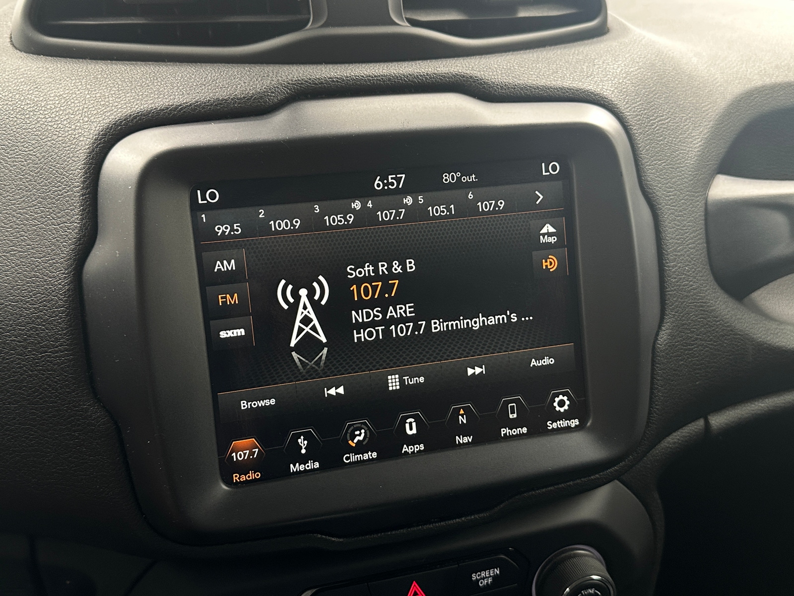 Thumbnail: 2018 Jeep Renegade - 4