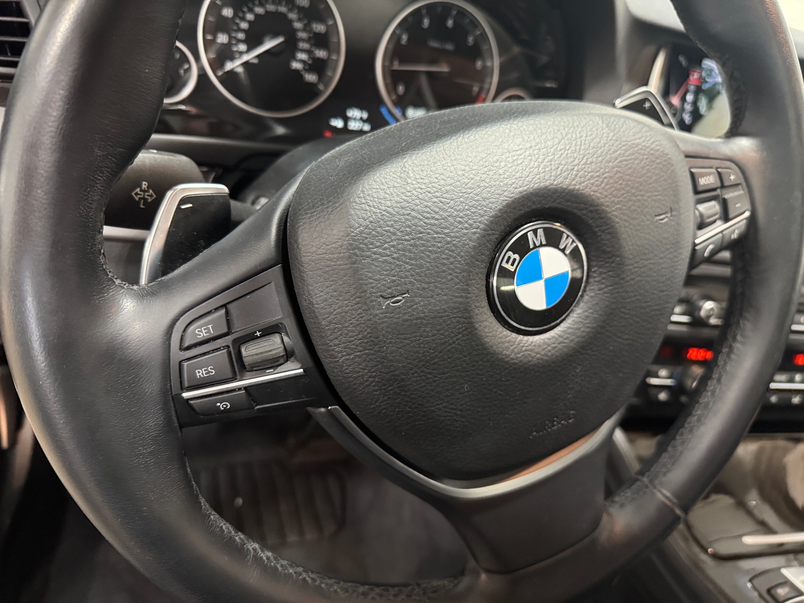 Thumbnail: 2016 BMW 5 Series - 4