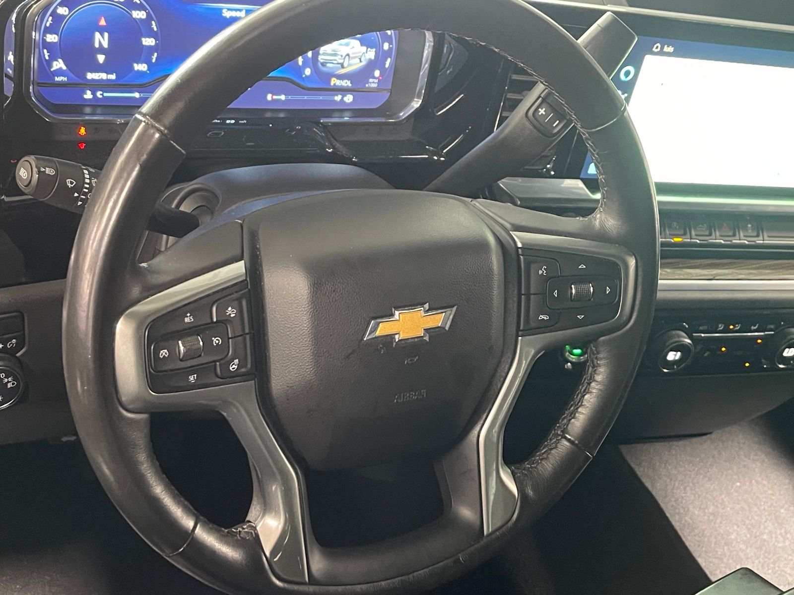 Thumbnail: 2022 Chevrolet Silverado 1500 - 5
