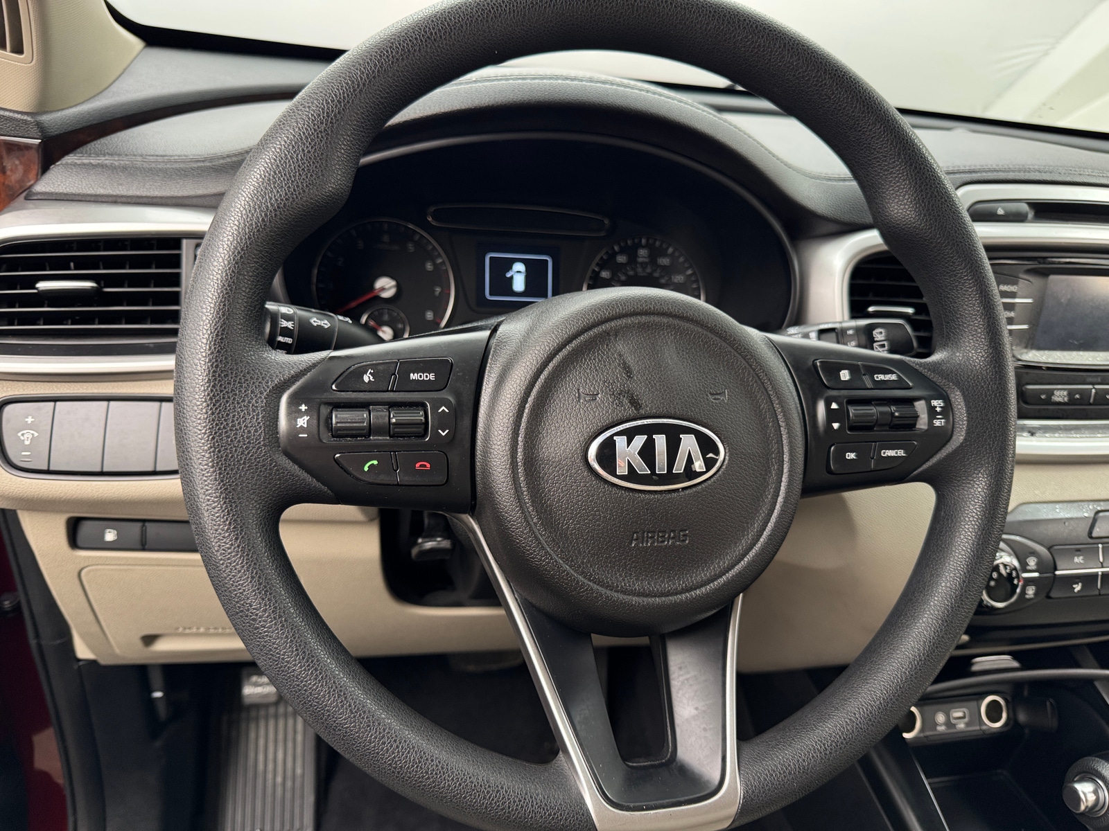 Thumbnail: 2017 Kia Sorento - 5