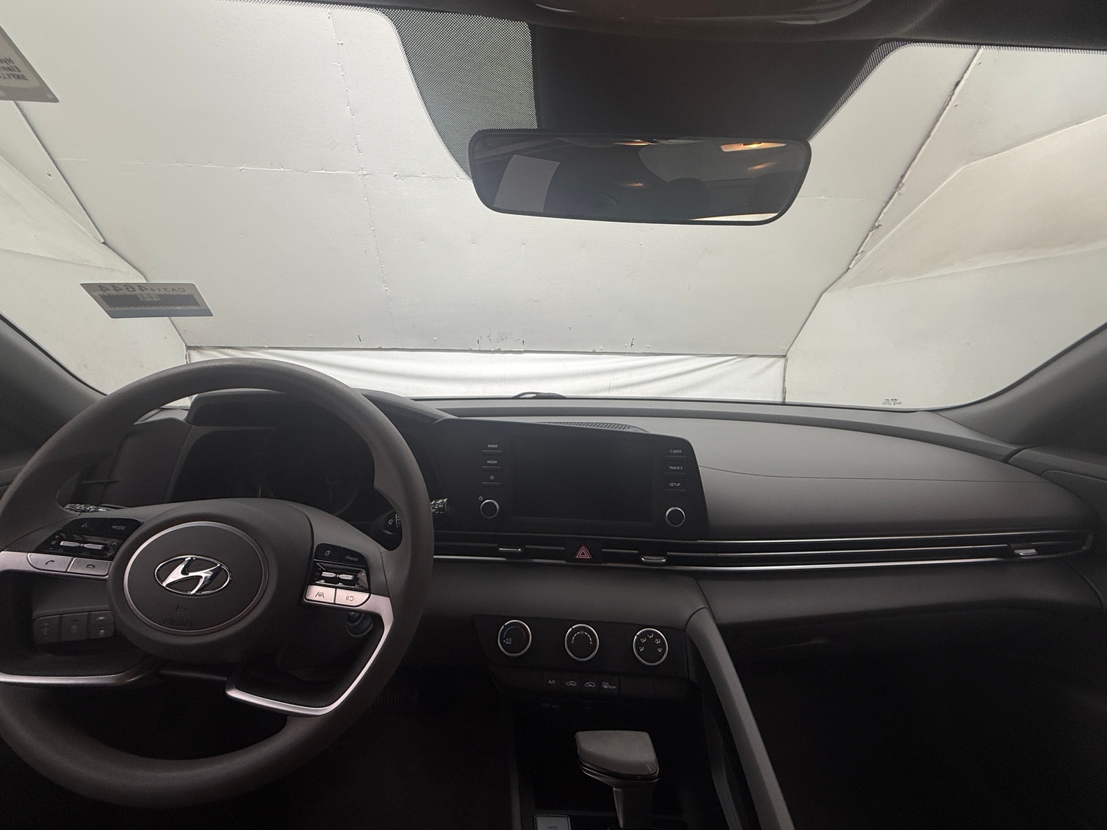 Thumbnail: 2021 Hyundai Elantra - 3