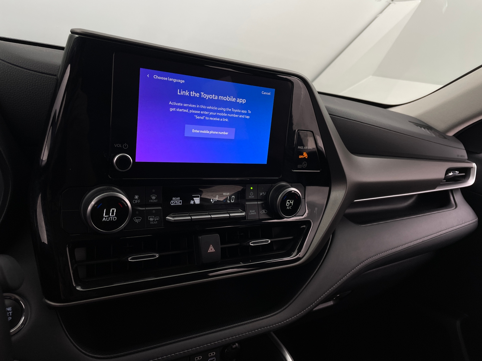 Thumbnail: 2023 Toyota Highlander - 4