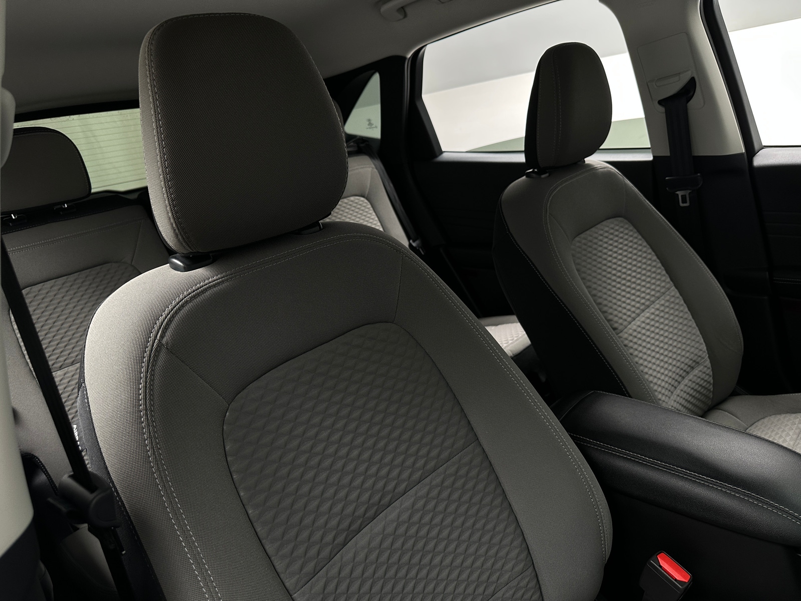 Thumbnail: 2022 Ford Escape - 2