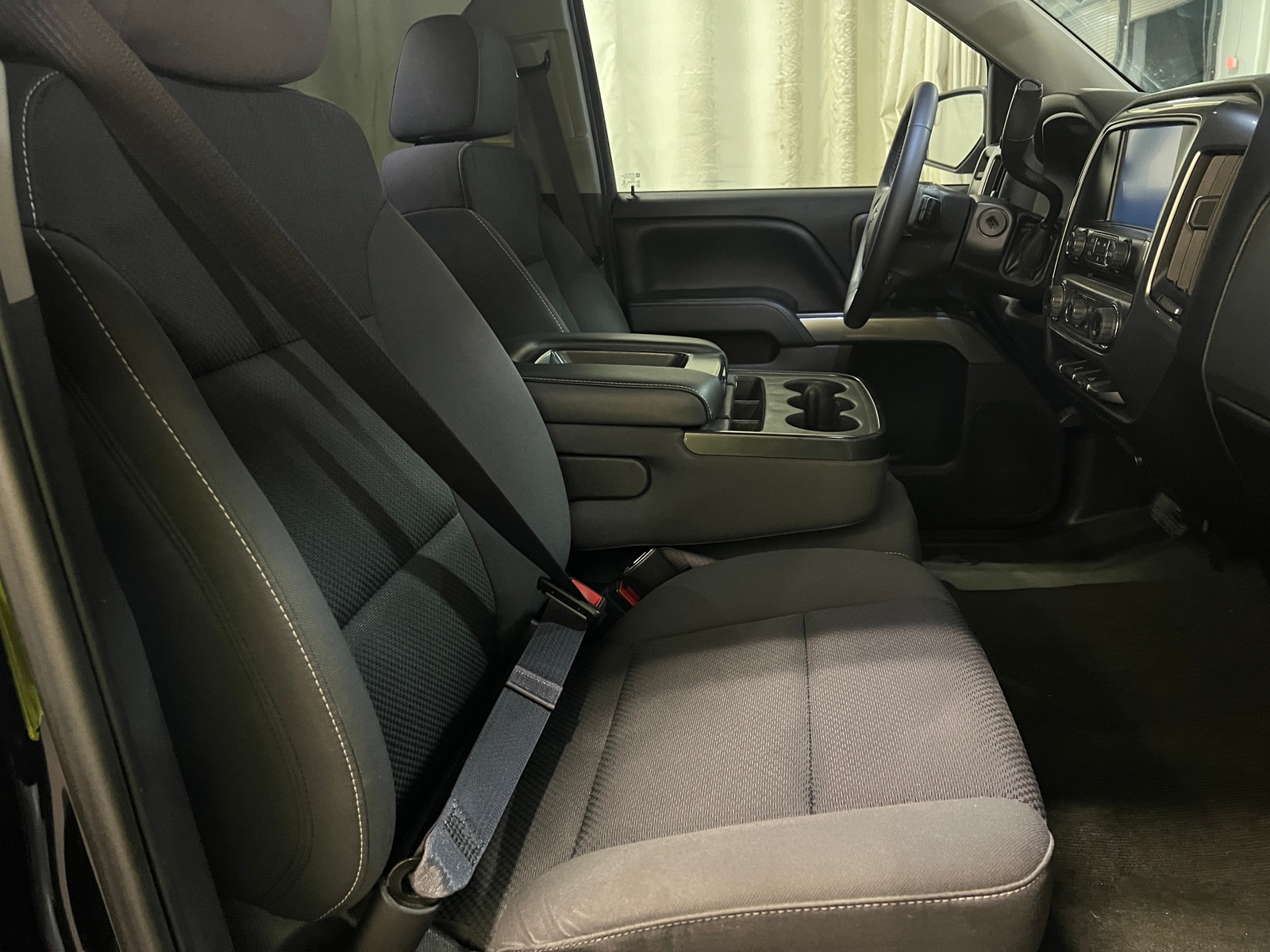 Thumbnail: 2016 Chevrolet Silverado 1500 - 2