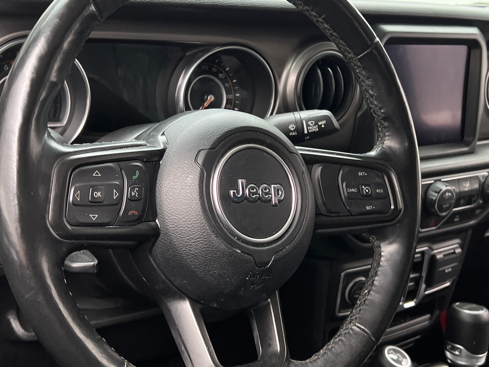 Thumbnail: 2022 Jeep Gladiator - 4