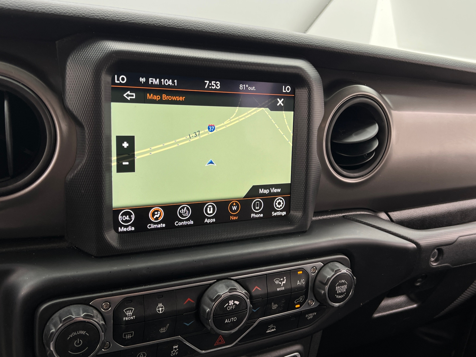 Thumbnail: 2022 Jeep Gladiator - 3