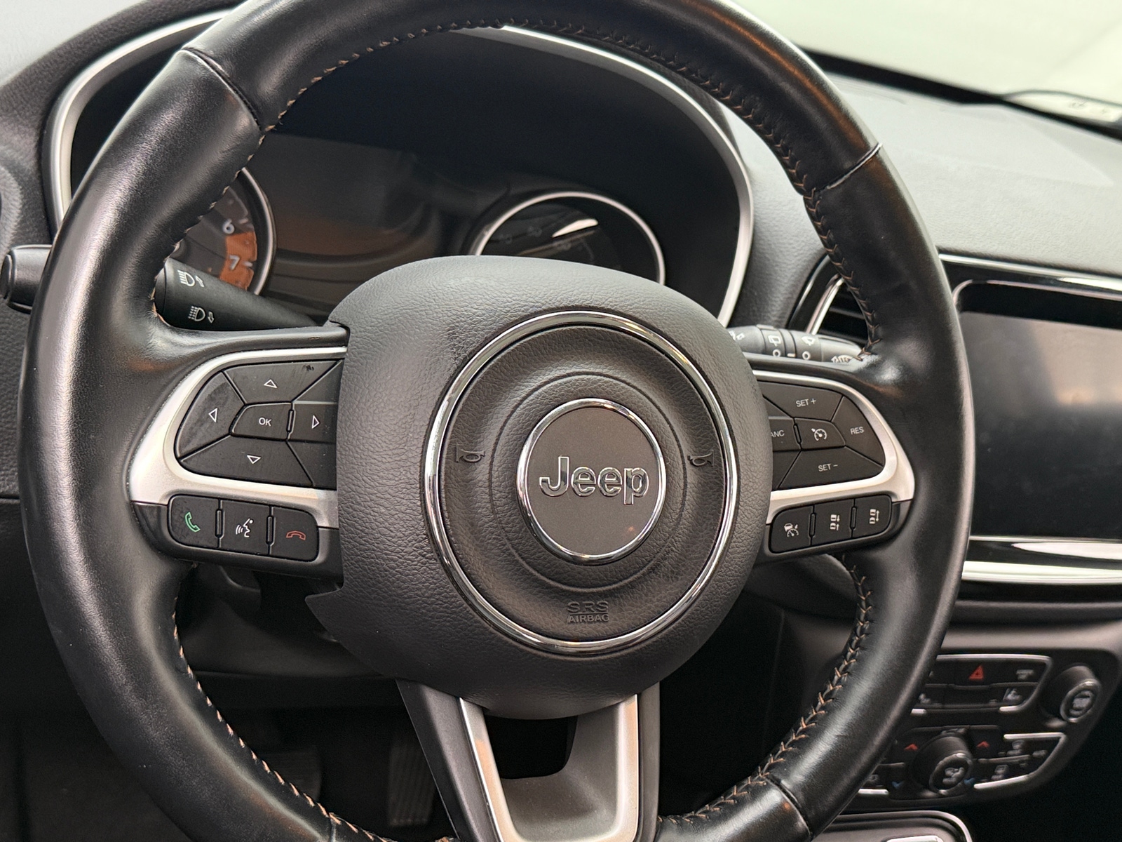 Thumbnail: 2021 Jeep Compass - 4