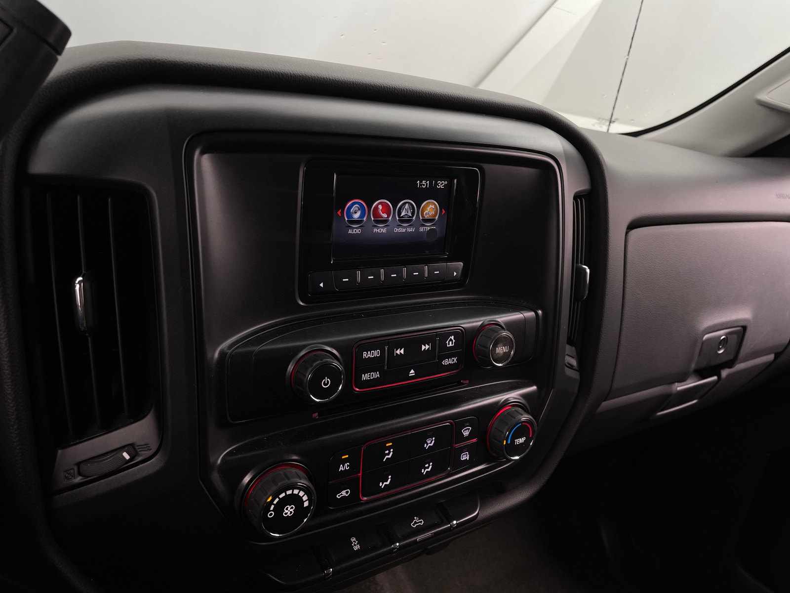 Thumbnail: 2015 GMC Sierra 1500 - 4