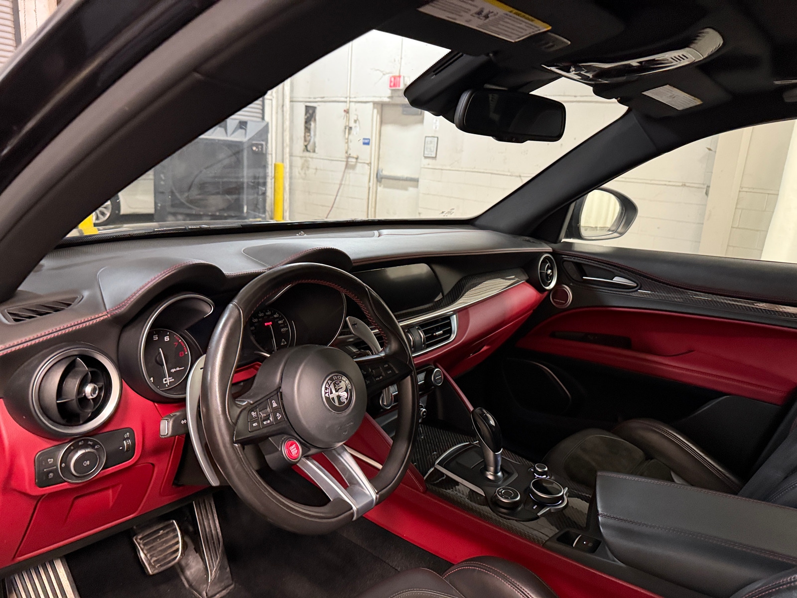 Thumbnail: 2018 Alfa Romeo Stelvio - 2