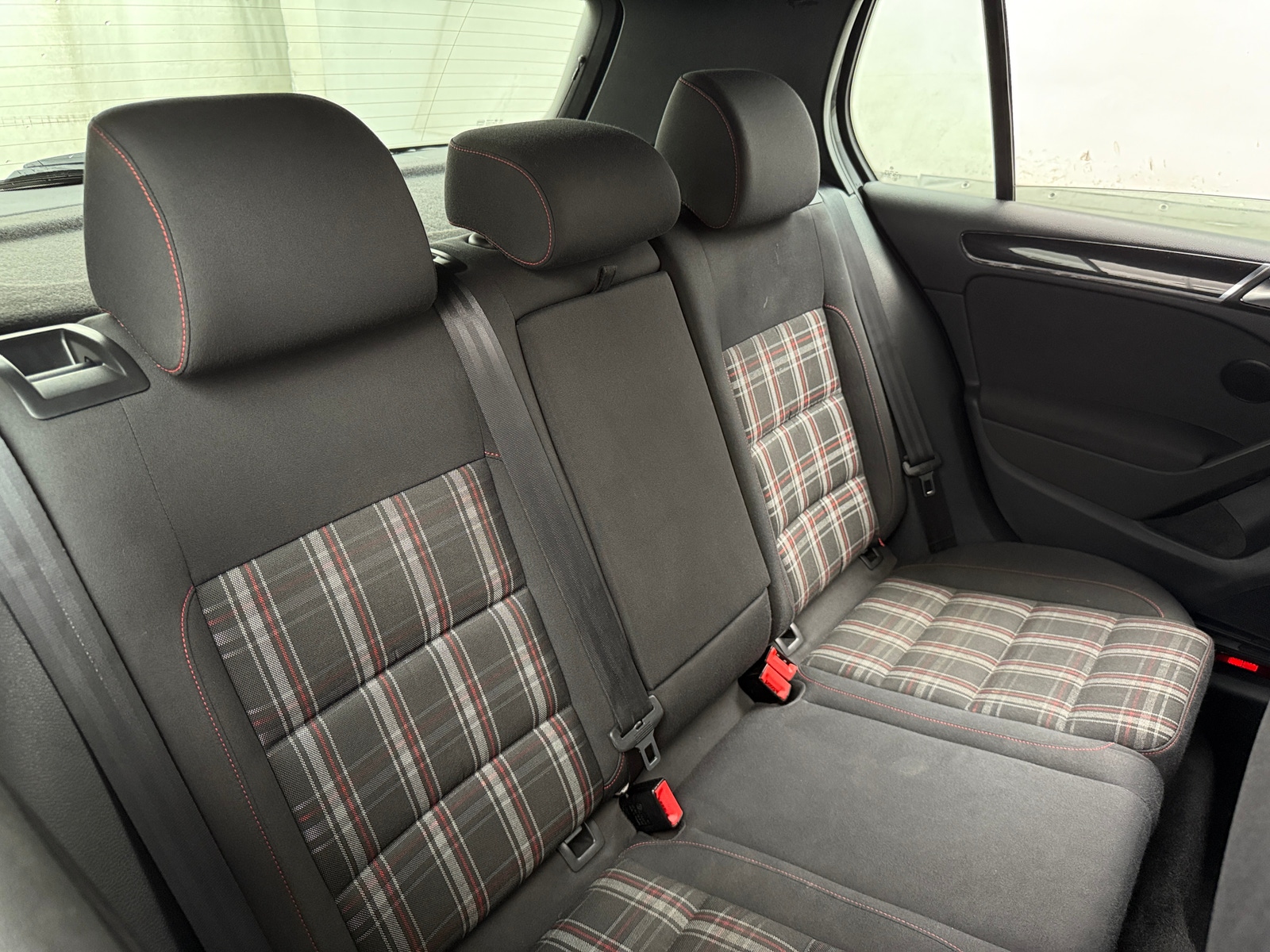 Thumbnail: 2013 Volkswagen Golf - 6