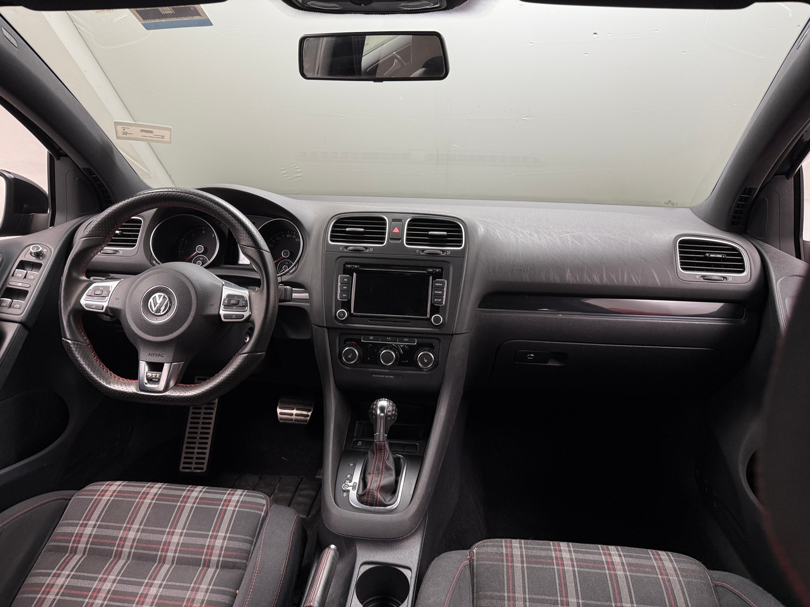 Thumbnail: 2013 Volkswagen Golf - 3