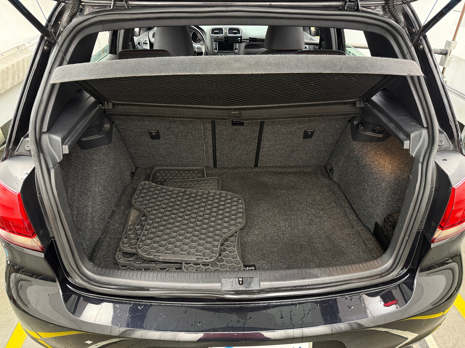 Thumbnail: 2013 Volkswagen Golf - 7