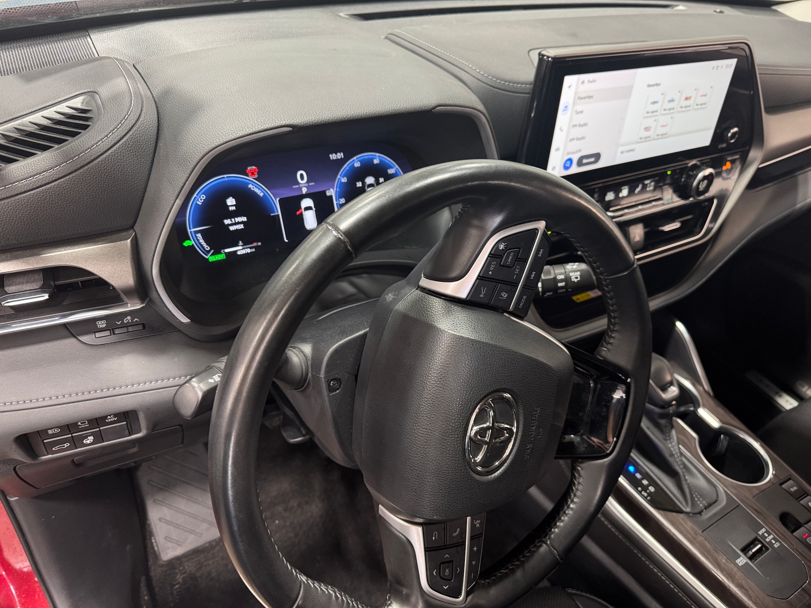 Thumbnail: 2023 Toyota Highlander - 2