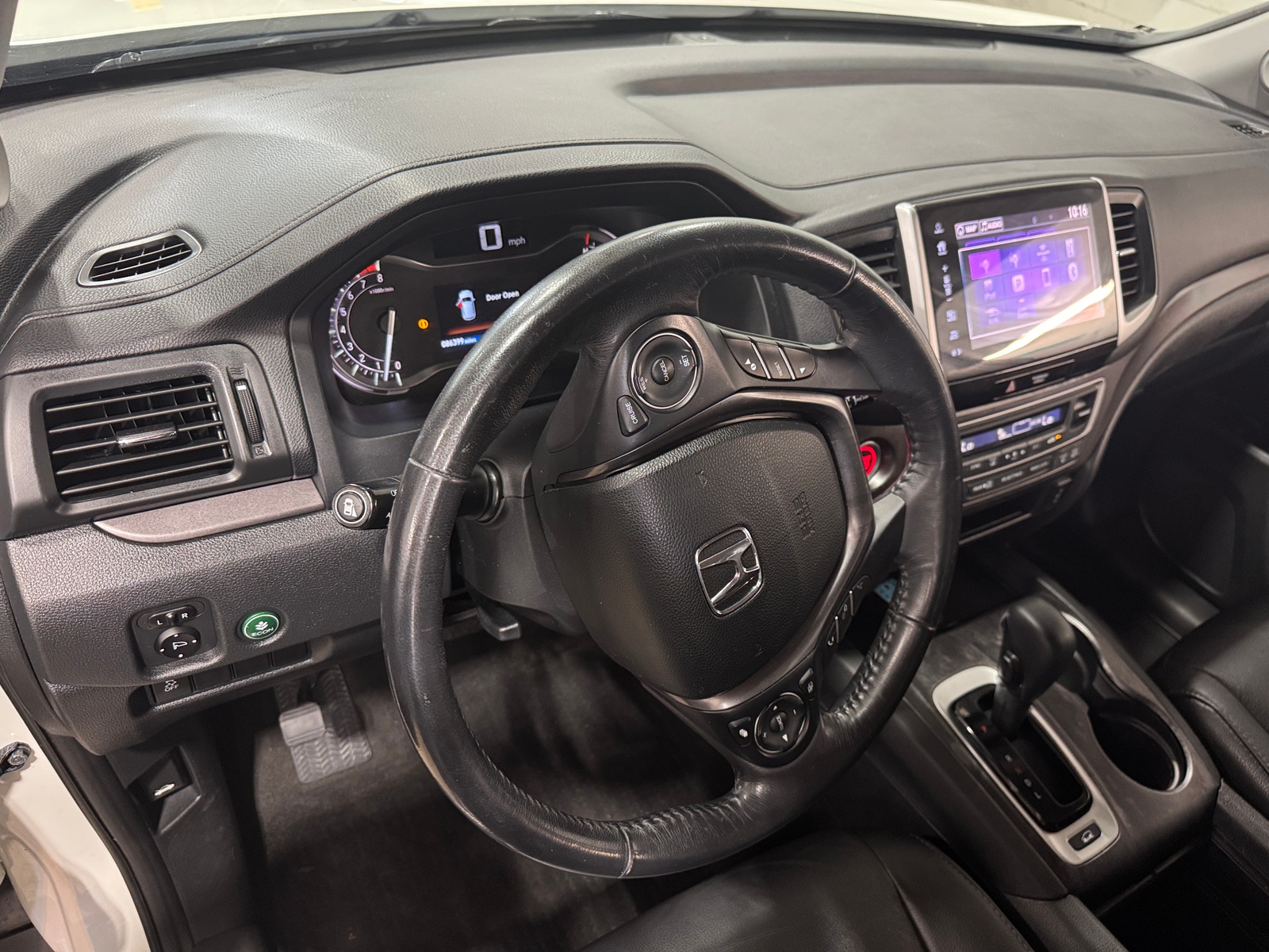 Thumbnail: 2017 Honda Pilot - 2