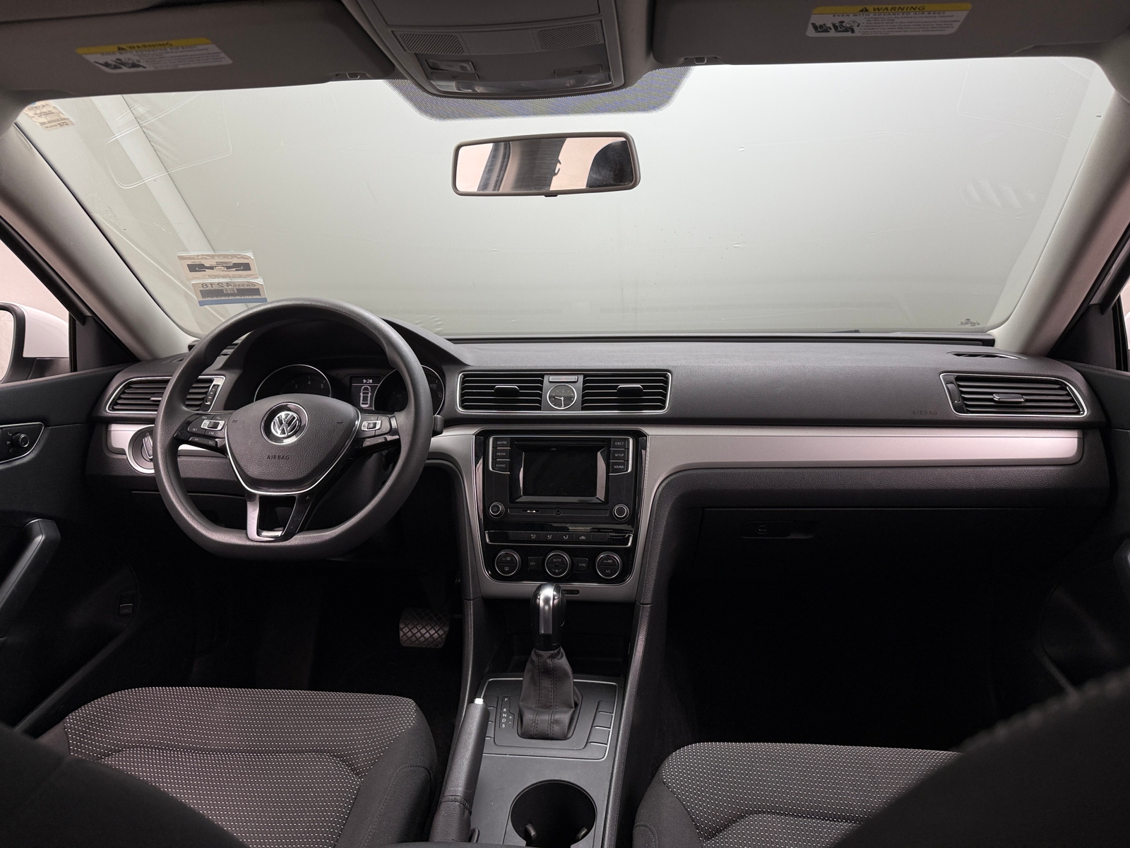 Thumbnail: 2016 Volkswagen Passat - 3