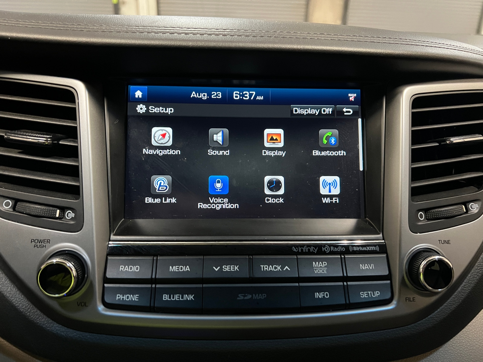 Thumbnail: 2017 Hyundai Tucson - 3