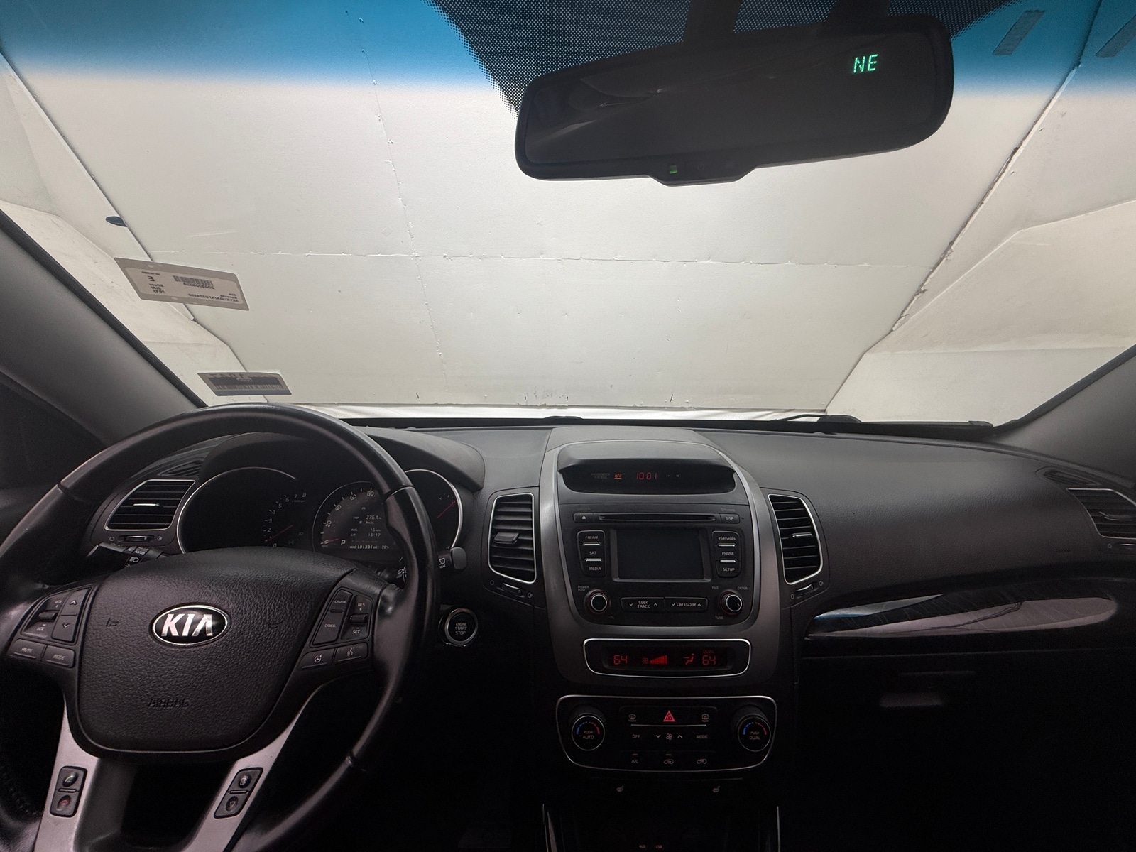 Thumbnail: 2015 Kia Sorento - 2