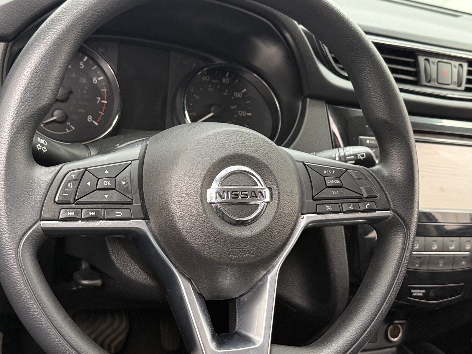 Thumbnail: 2018 Nissan Rogue - 5