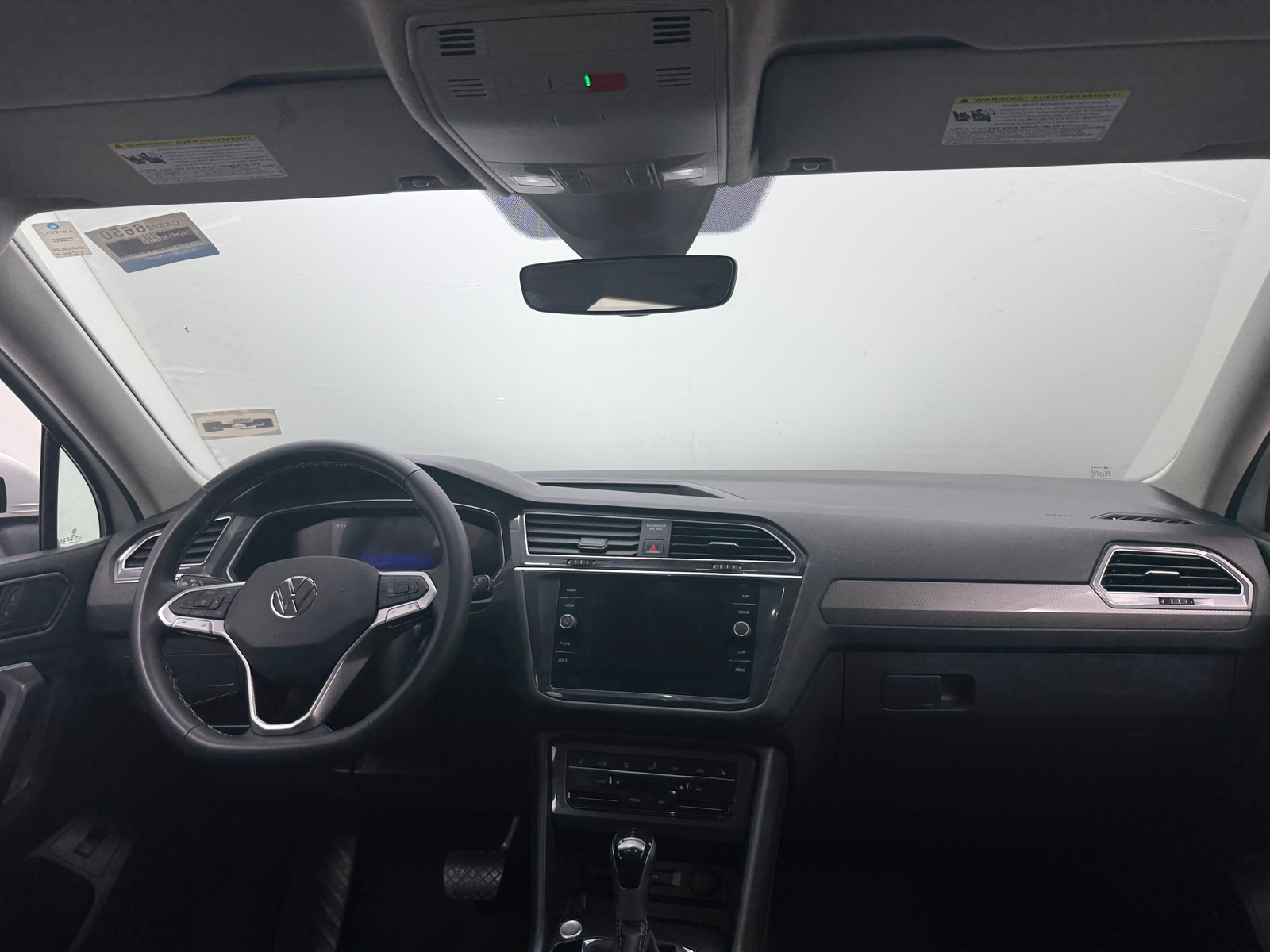 Thumbnail: 2024 Volkswagen Tiguan - 2