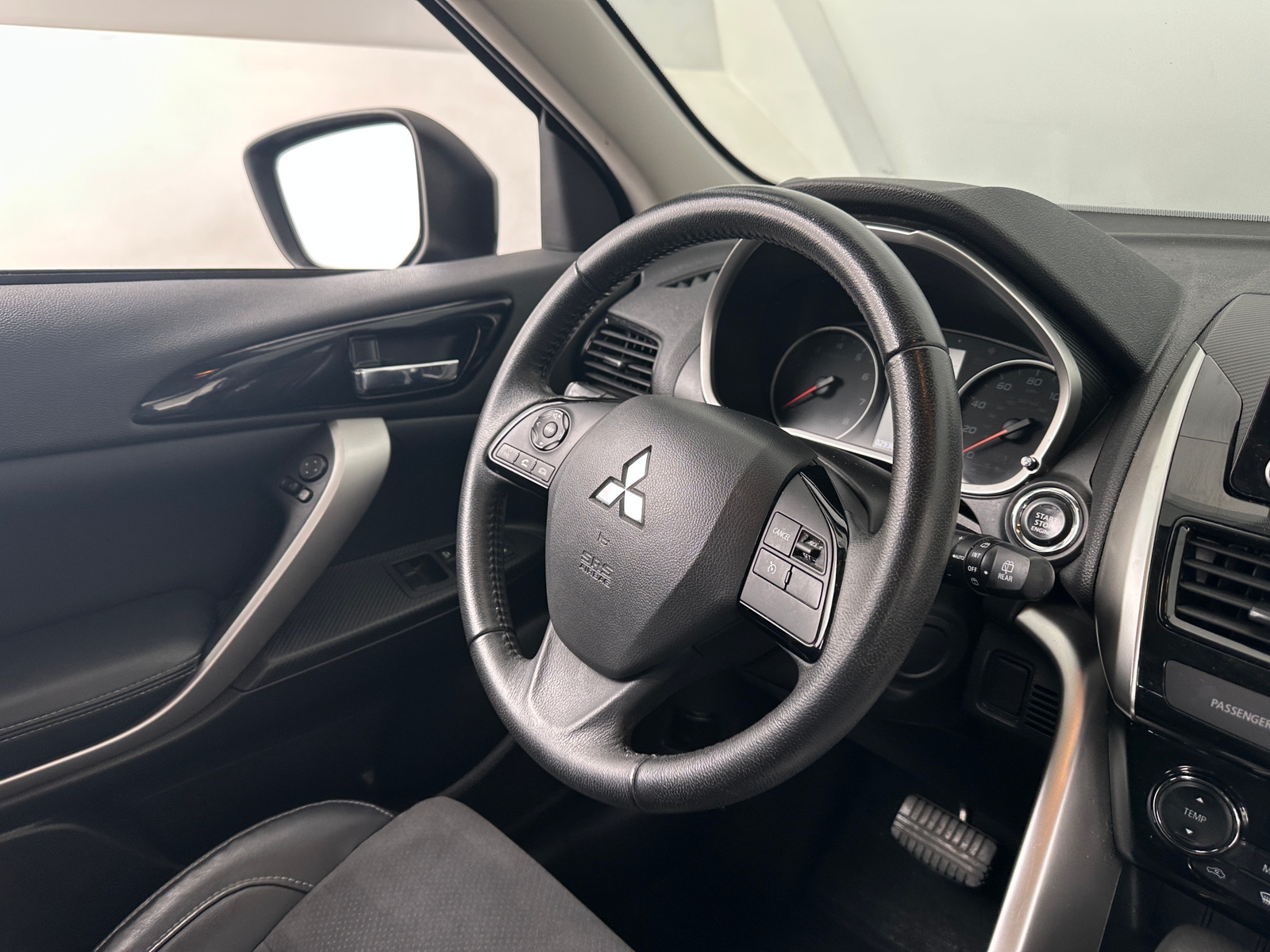 Thumbnail: 2023 Mitsubishi Eclipse Cross - 5