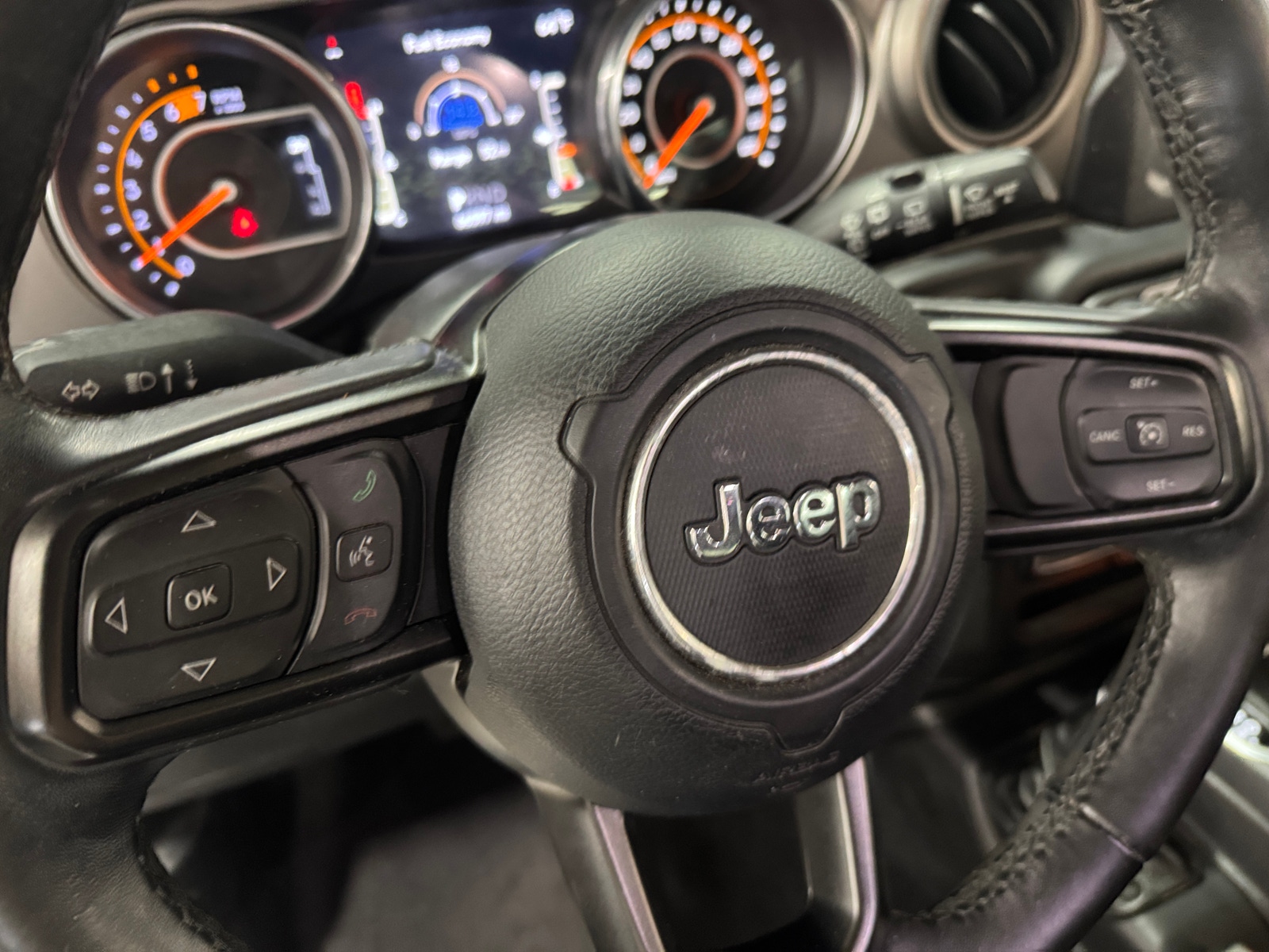 Thumbnail: 2020 Jeep Wrangler - 5
