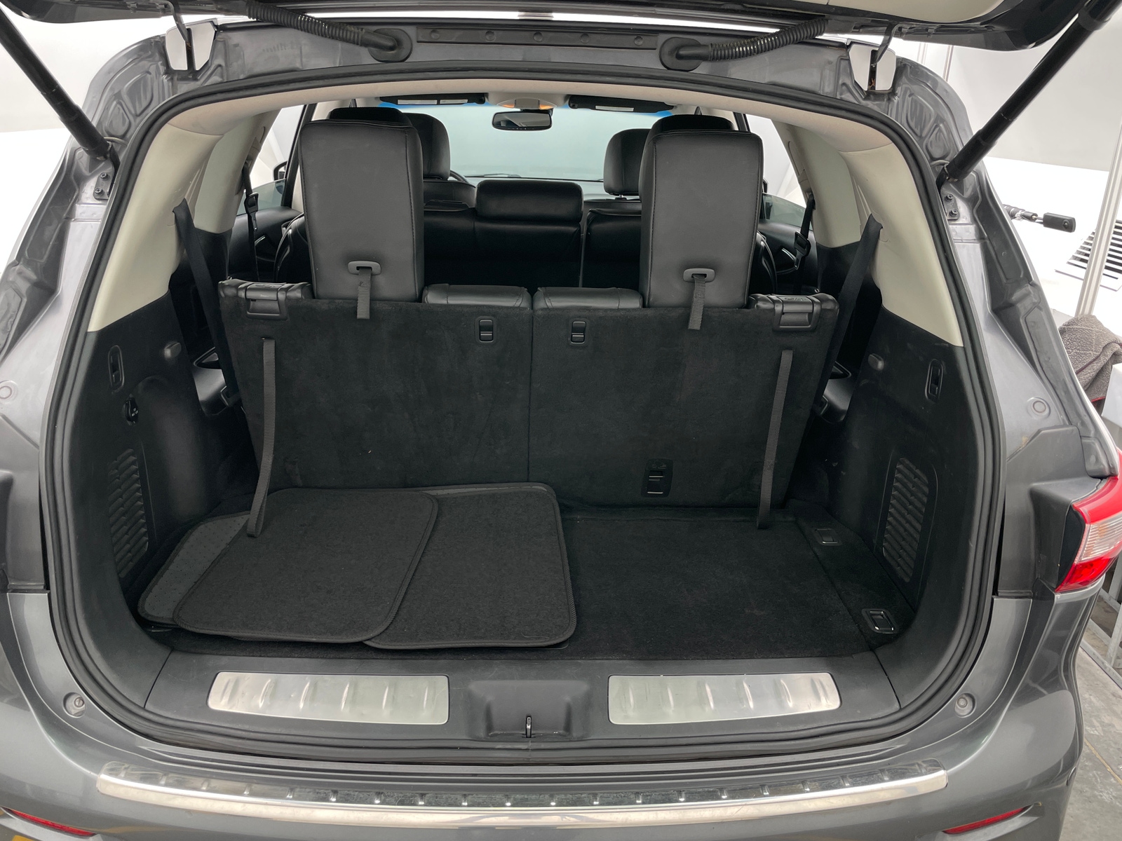 Thumbnail: 2015 INFINITI QX60 - 6
