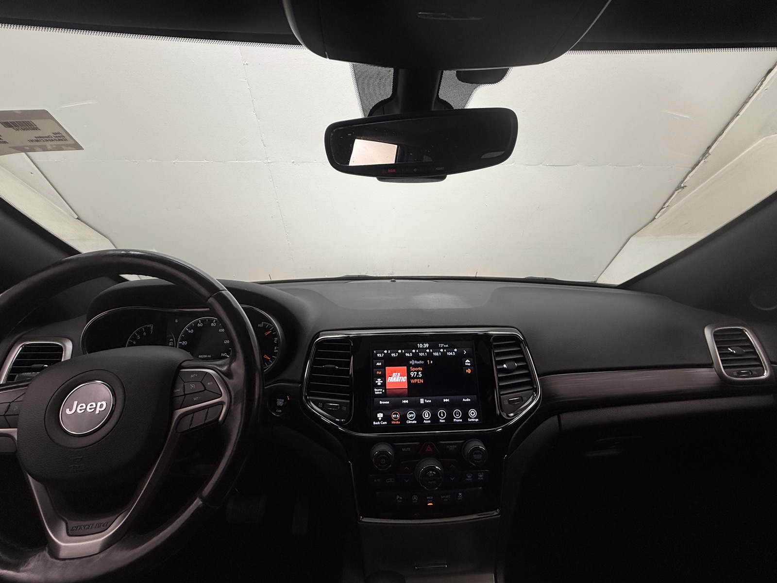 Thumbnail: 2020 Jeep Grand Cherokee - 3