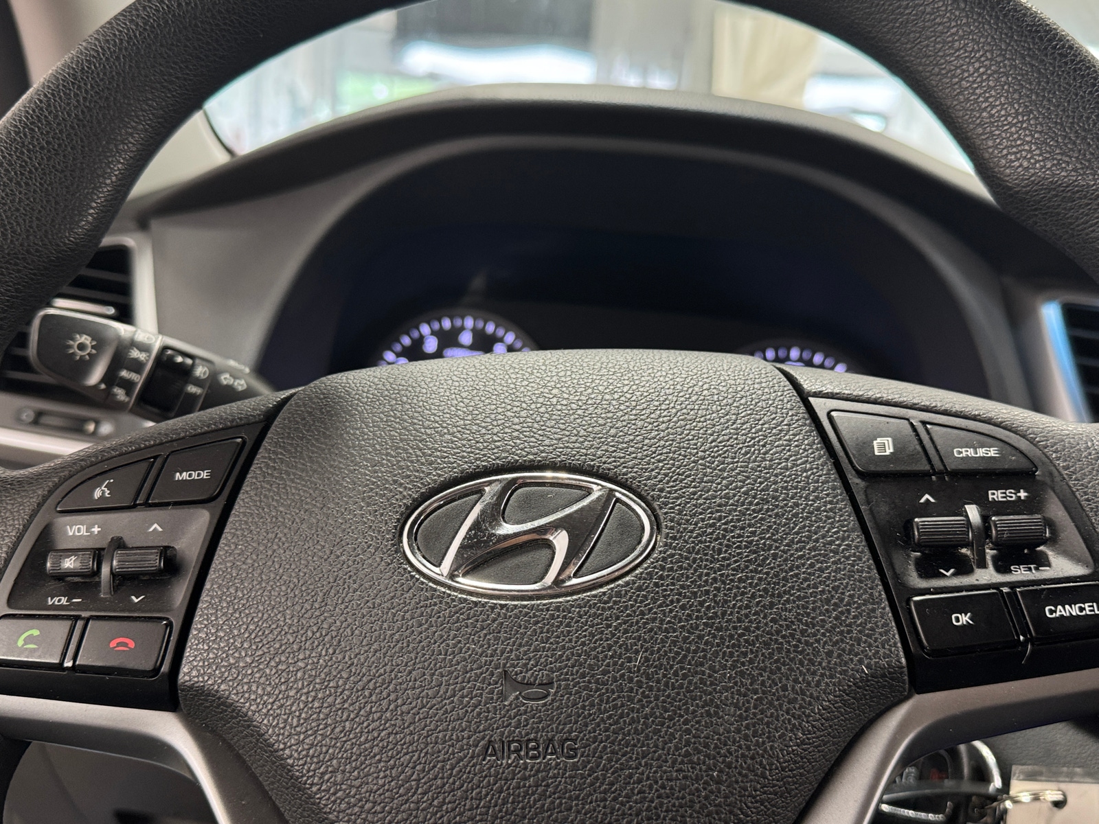 Thumbnail: 2016 Hyundai Tucson - 5