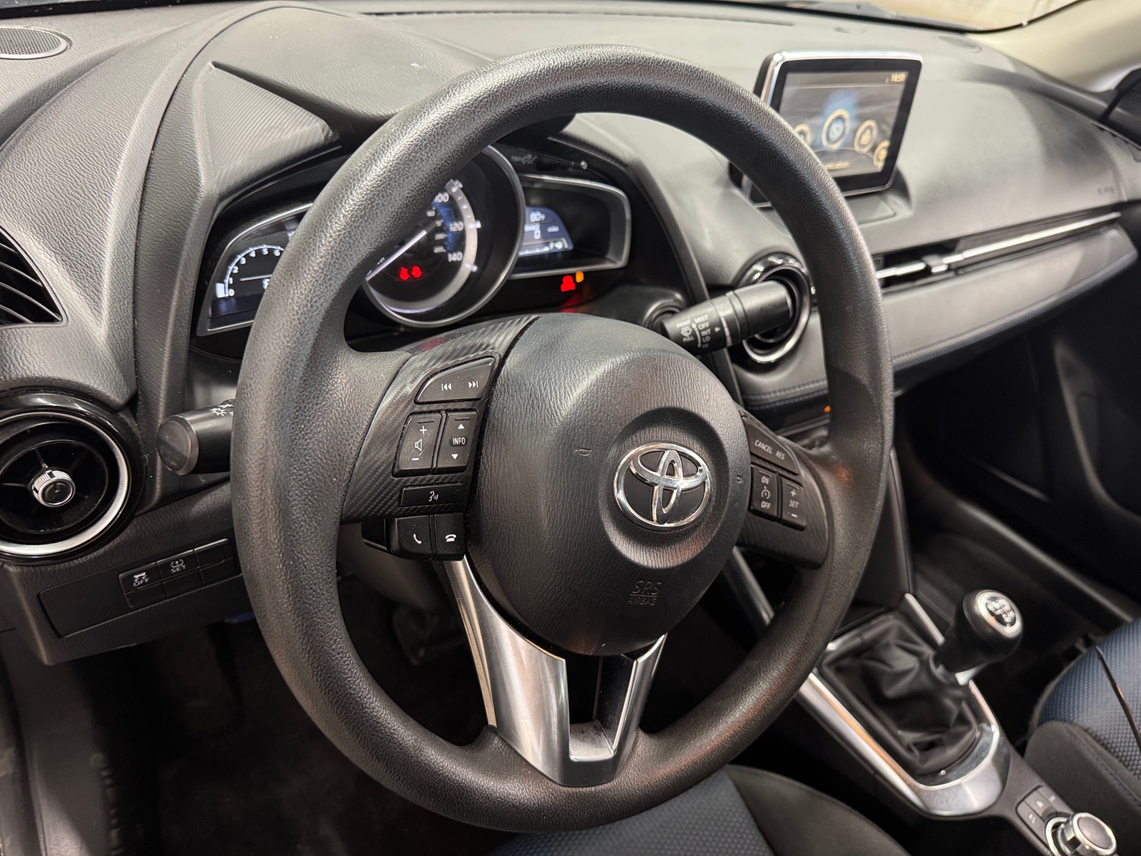 Thumbnail: 2018 Toyota Yaris iA - 3