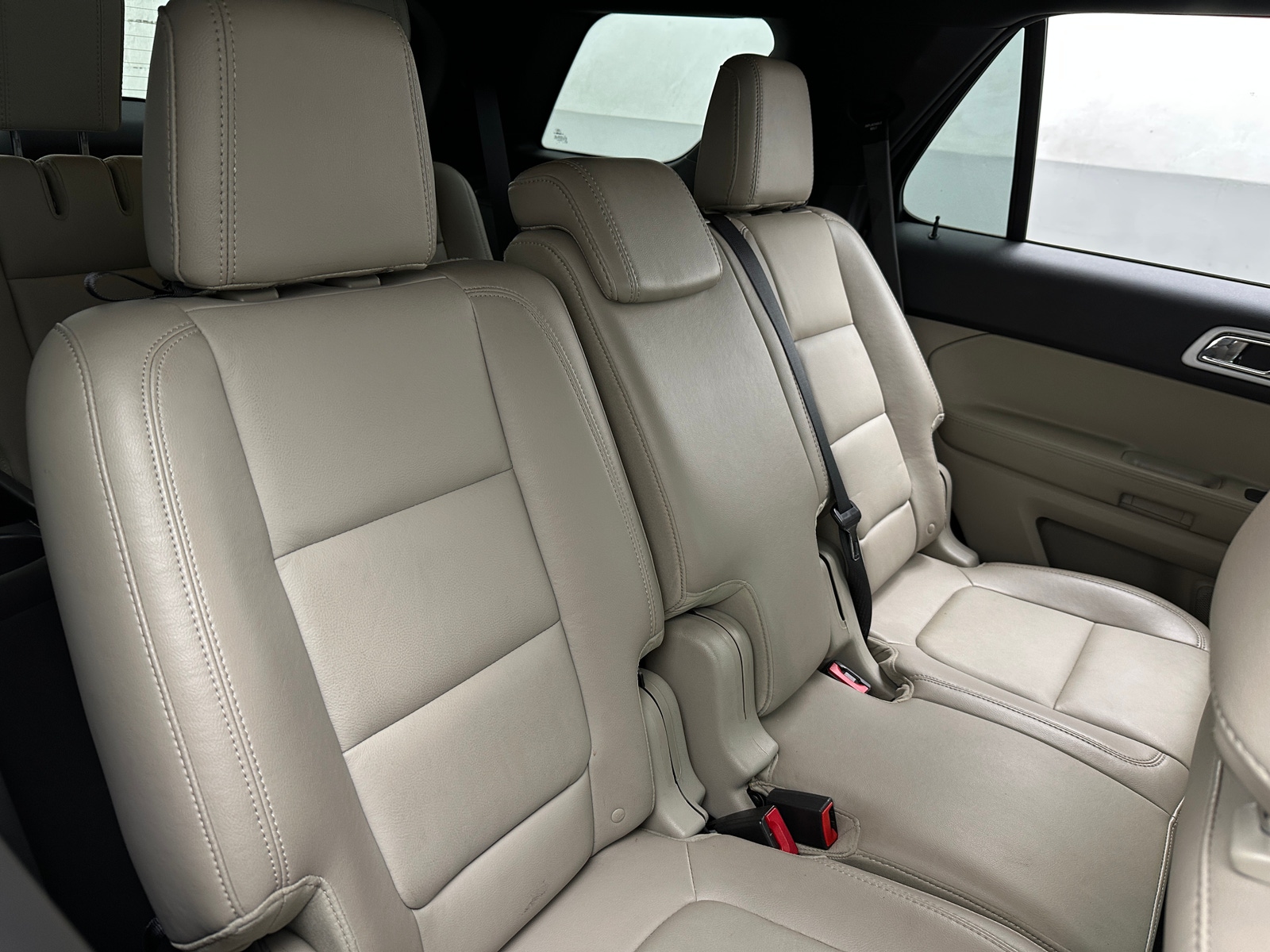 Thumbnail: 2015 Ford Explorer - 5