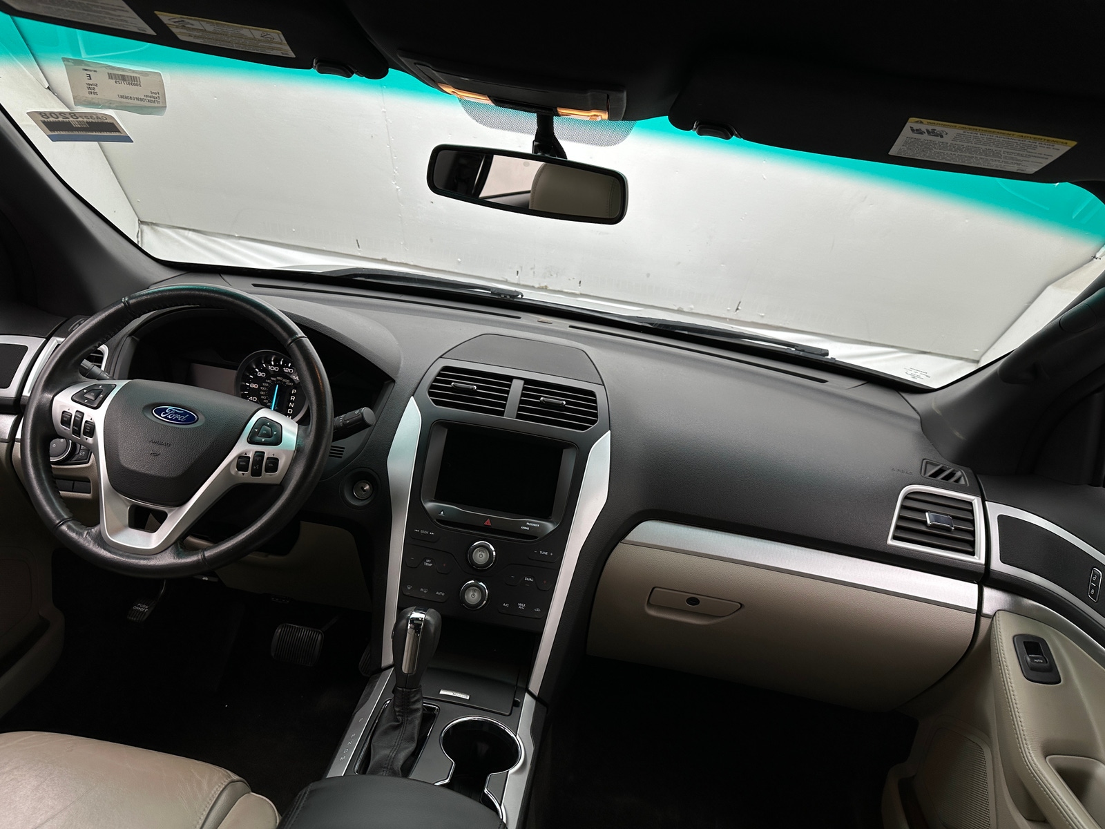 Thumbnail: 2015 Ford Explorer - 2
