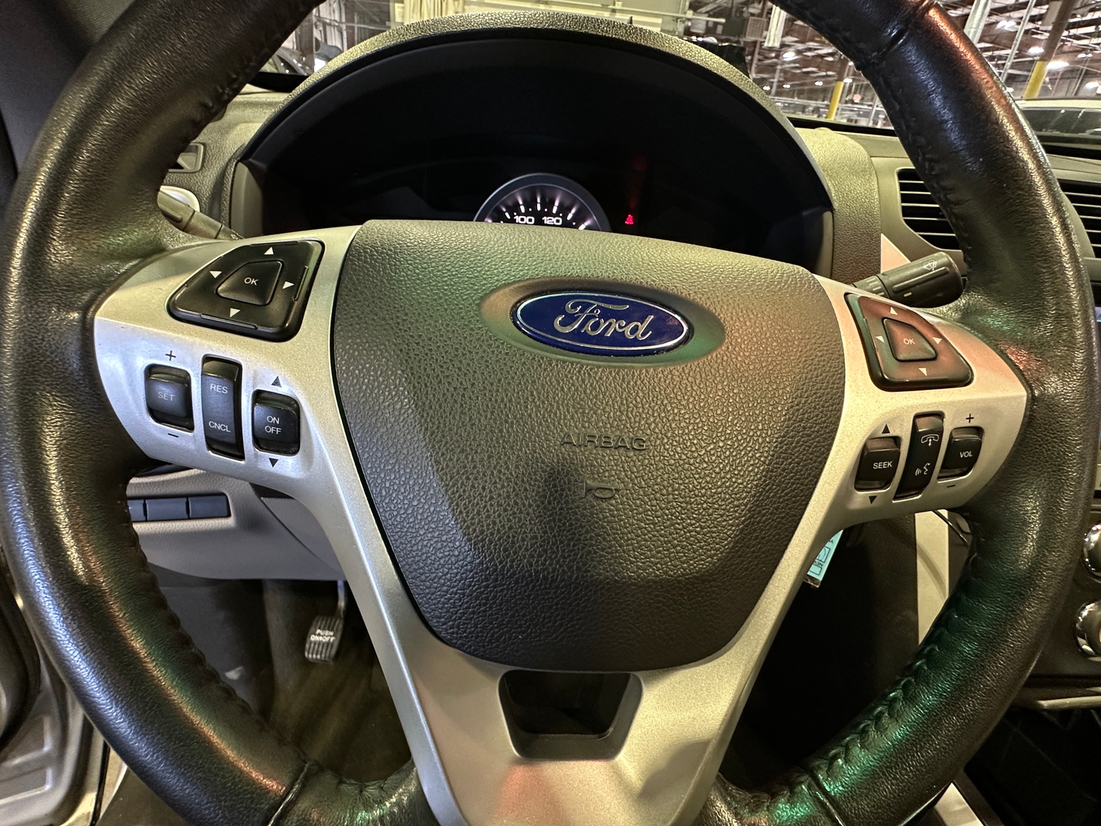 Thumbnail: 2015 Ford Explorer - 4