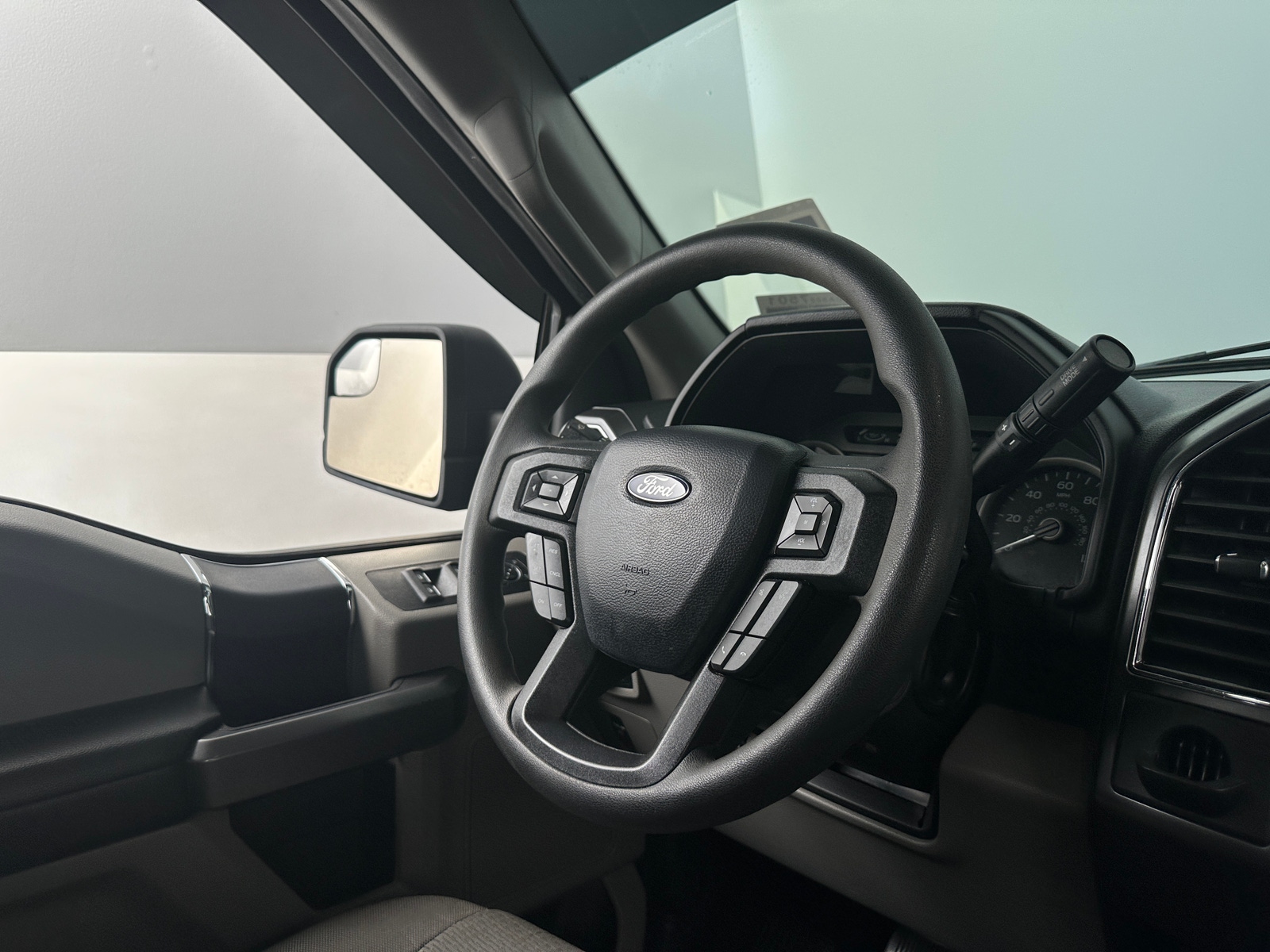 Thumbnail: 2020 Ford Econoline - 5