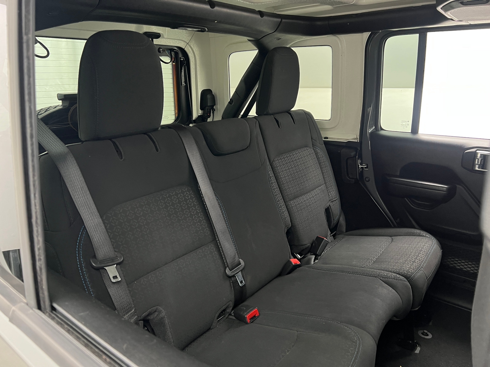 Thumbnail: 2021 Jeep Wrangler - 6