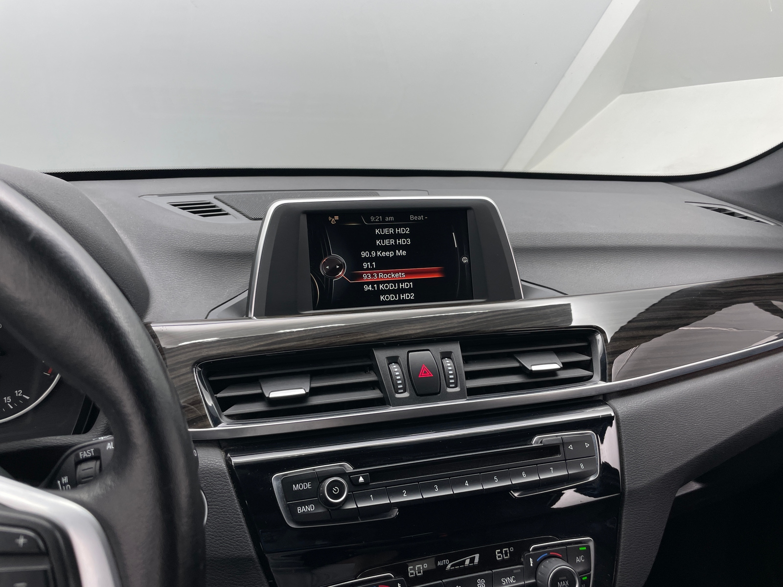 Thumbnail: 2017 BMW X1 - 3
