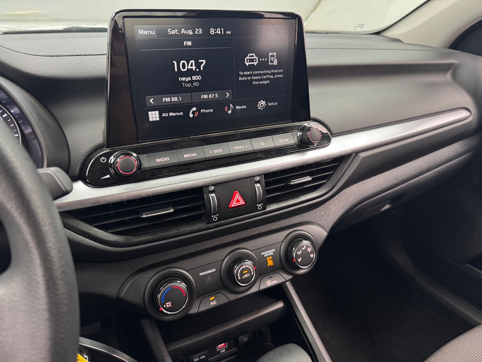 Thumbnail: 2024 Kia Forte - 4