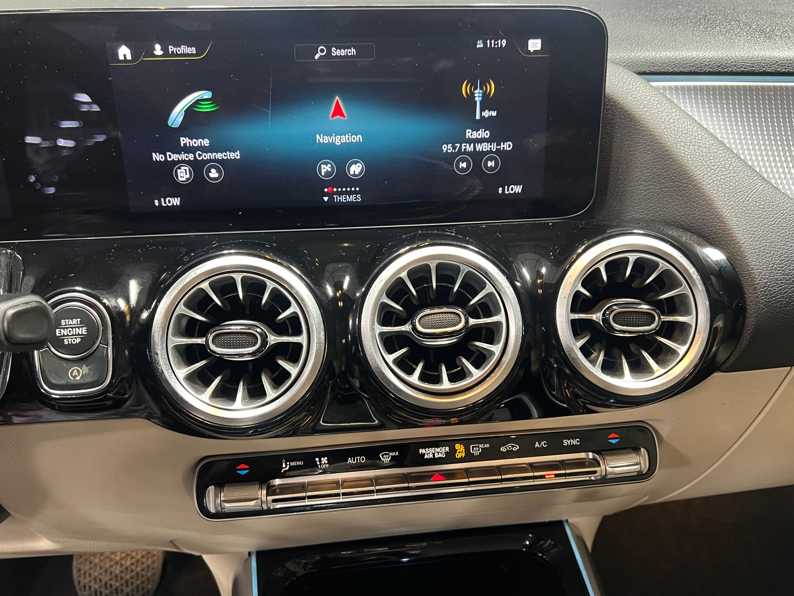 Thumbnail: 2022 Mercedes-Benz GLA - 3